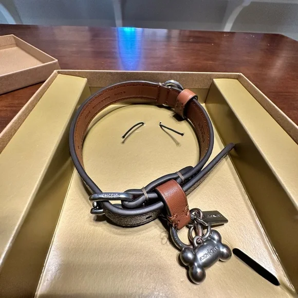 Coach Dog Collar Sm - Picture 4 of 5